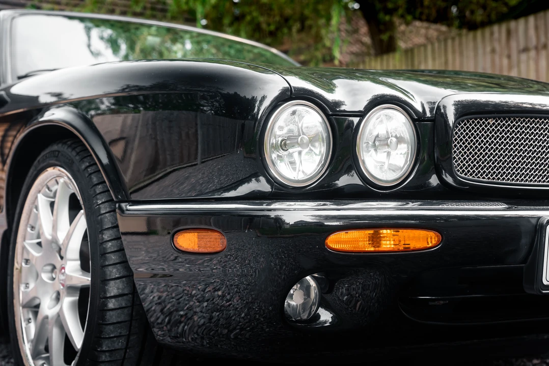 2001 Jaguar X308 XJR - Image 30 of 31