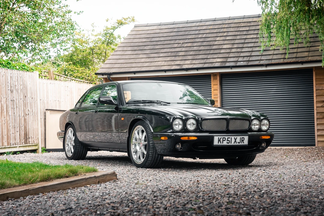 2001 Jaguar X308 XJR - Image 3 of 31