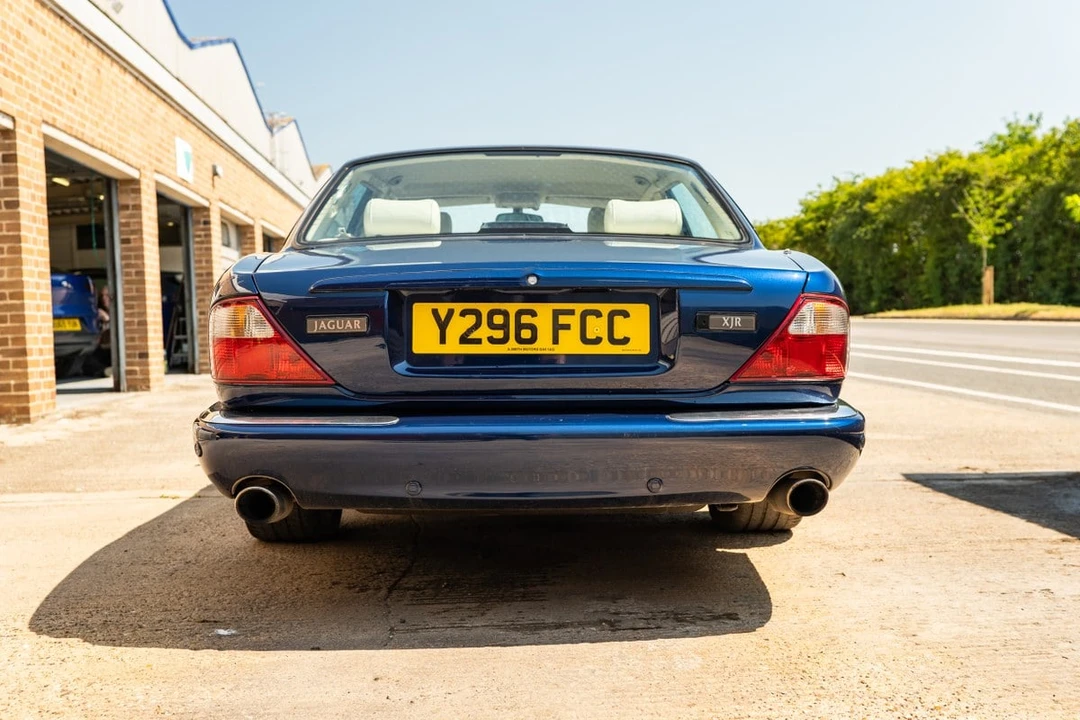2000 Jaguar X308 XJR - Image 26 of 30