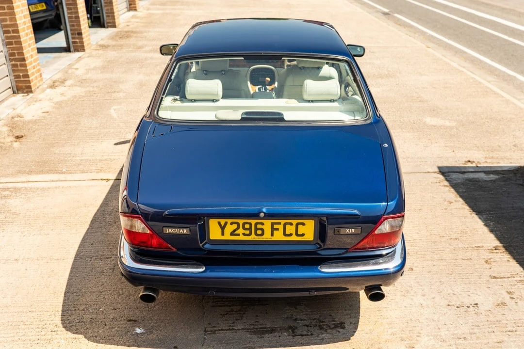 2000 Jaguar X308 XJR - Image 24 of 30
