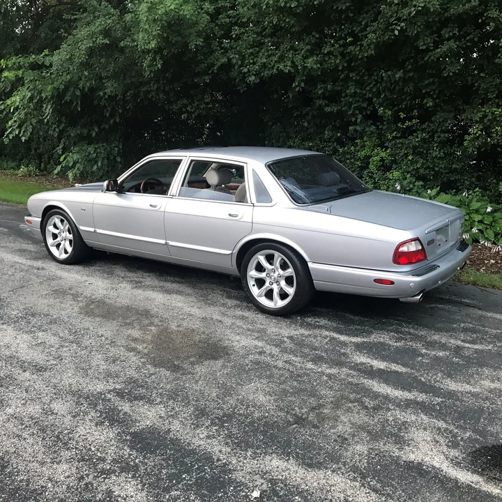 2001 Jaguar X308 XJR - Image 12 of 23