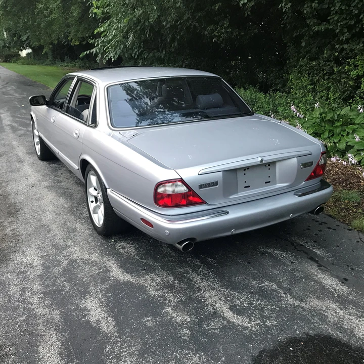 2001 Jaguar X308 XJR - Image 11 of 23