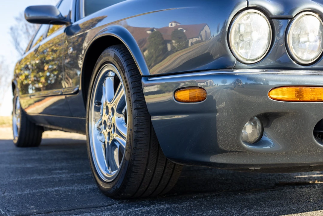 2001 Jaguar X308 XJR - Image 17 of 31
