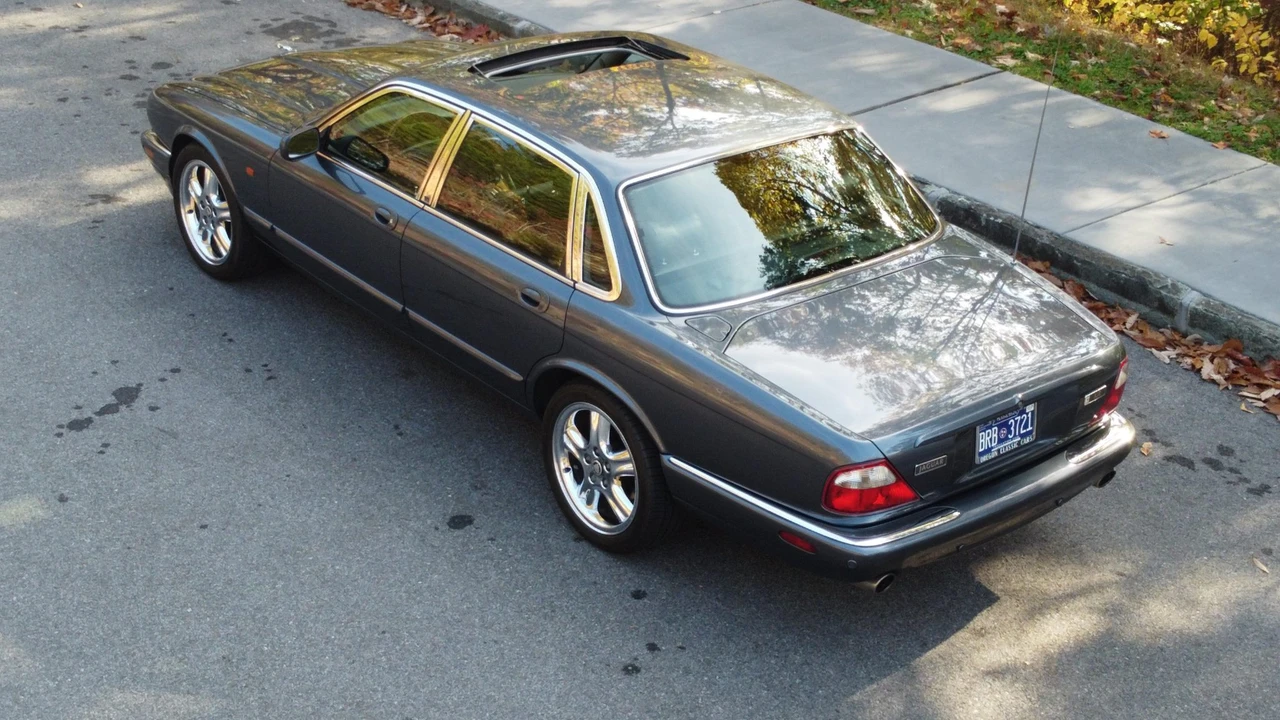 2001 Jaguar X308 XJR - Image 27 of 31