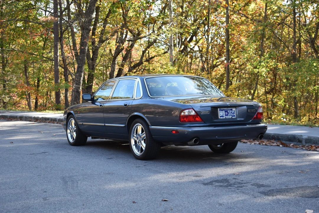 2001 Jaguar X308 XJR - Image 15 of 31