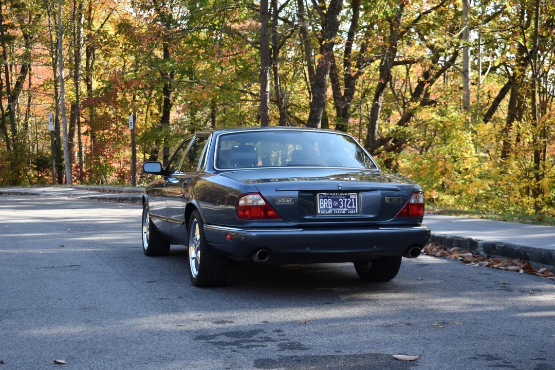 2001 Jaguar X308 XJR - Image 14 of 31