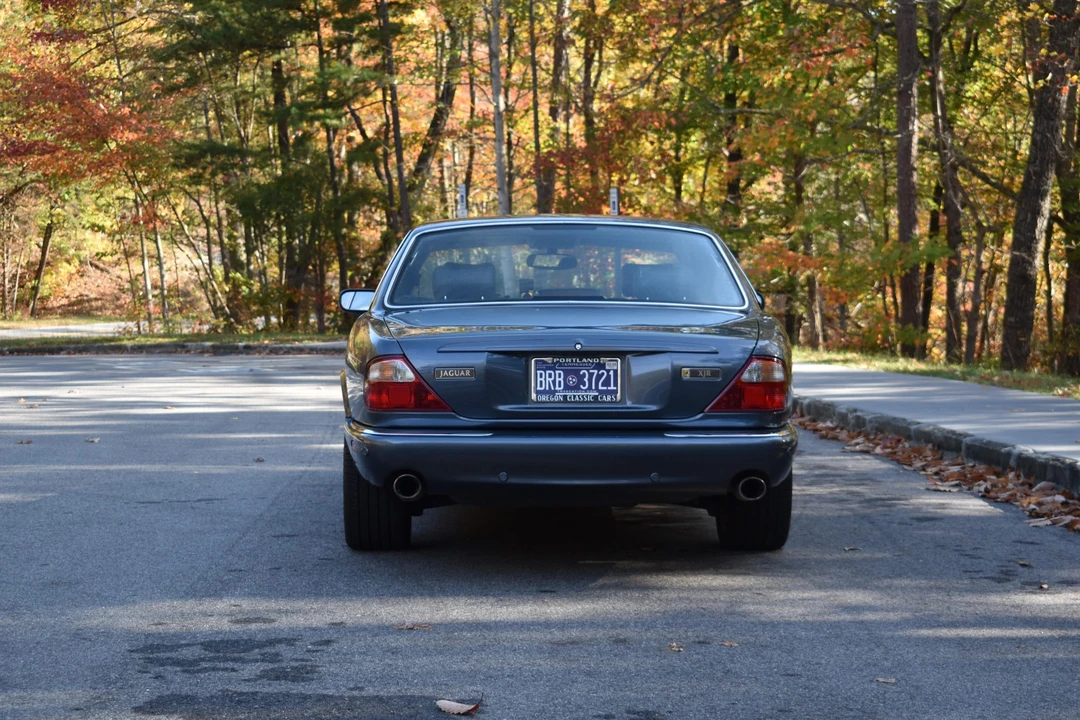 2001 Jaguar X308 XJR - Image 13 of 31