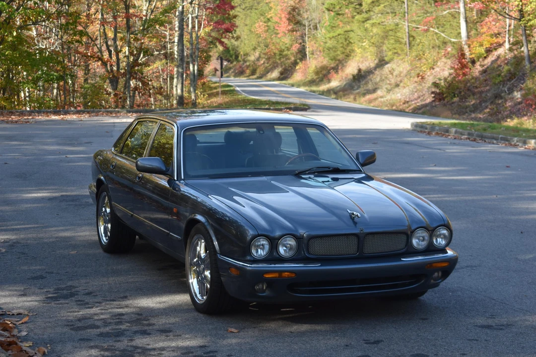 2001 Jaguar X308 XJR - Image 6 of 31