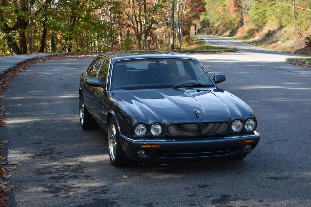 2001 Jaguar X308 XJR - Image 5 of 31