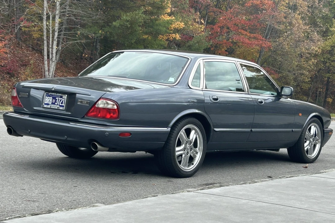 2001 Jaguar X308 XJR - Image 9 of 31