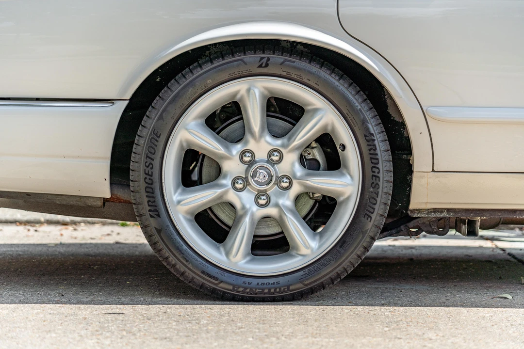 2001 Jaguar X308 XJR - Image 31 of 31