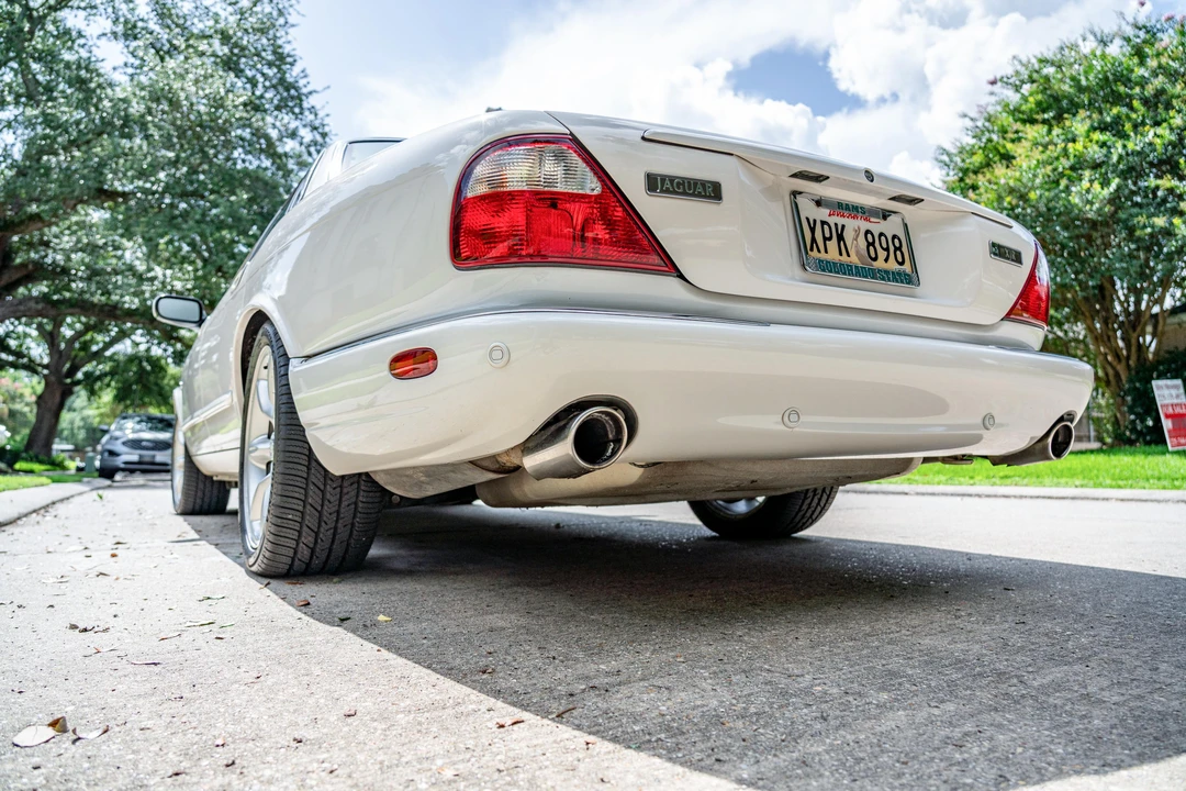 2001 Jaguar X308 XJR - Image 9 of 31