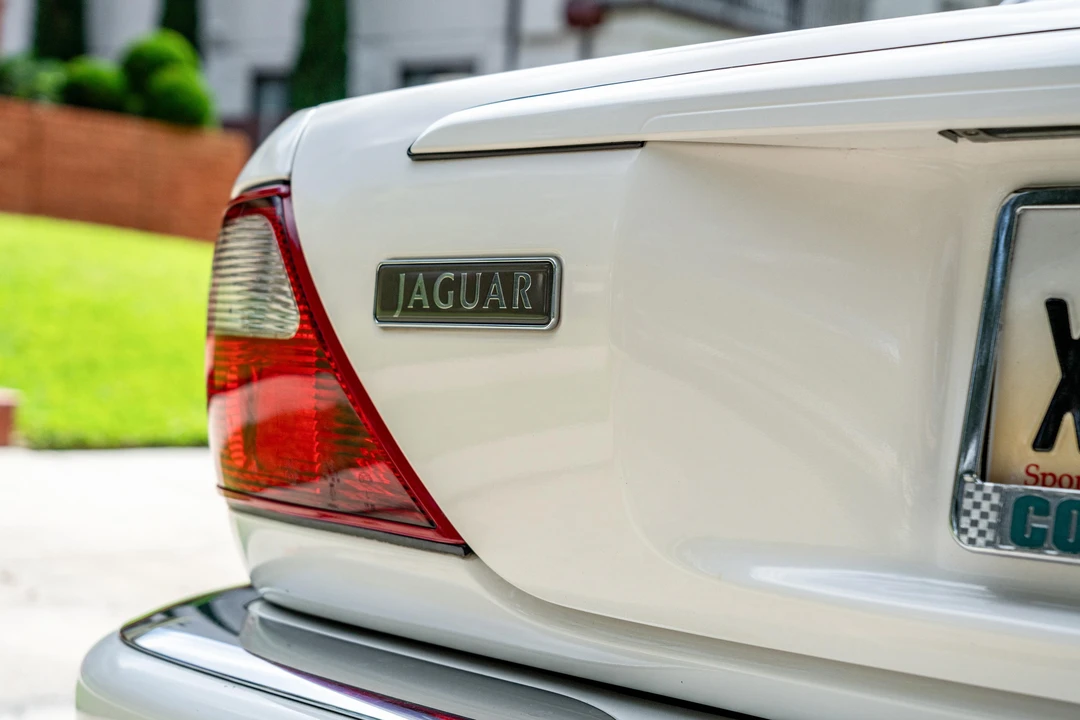 2001 Jaguar X308 XJR - Image 22 of 31