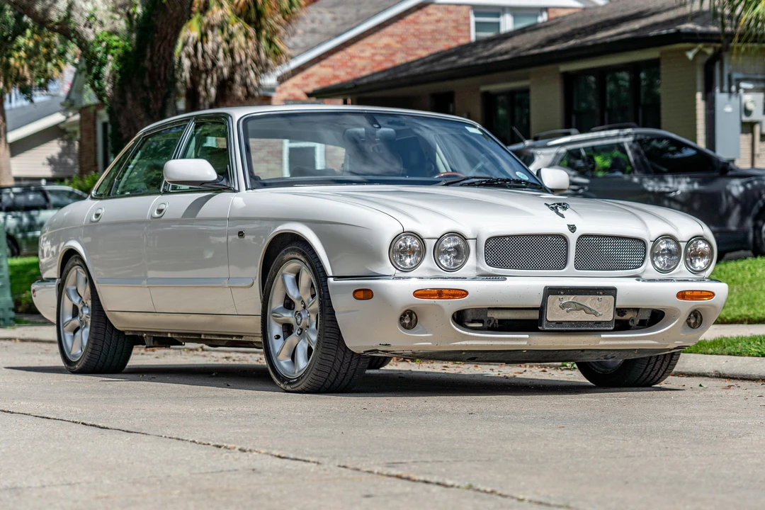 2001 Jaguar X308 XJR - Image 12 of 31