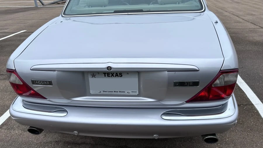 2001 Jaguar X308 XJR - Image 9 of 10