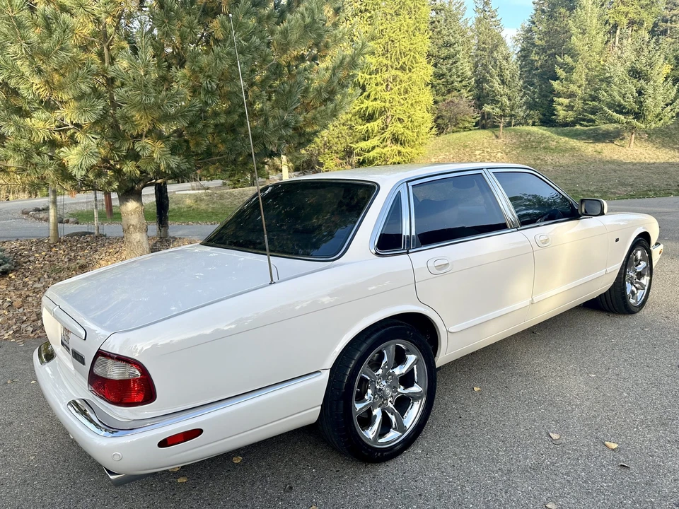 2001 Jaguar X308 XJR - Image 6 of 31