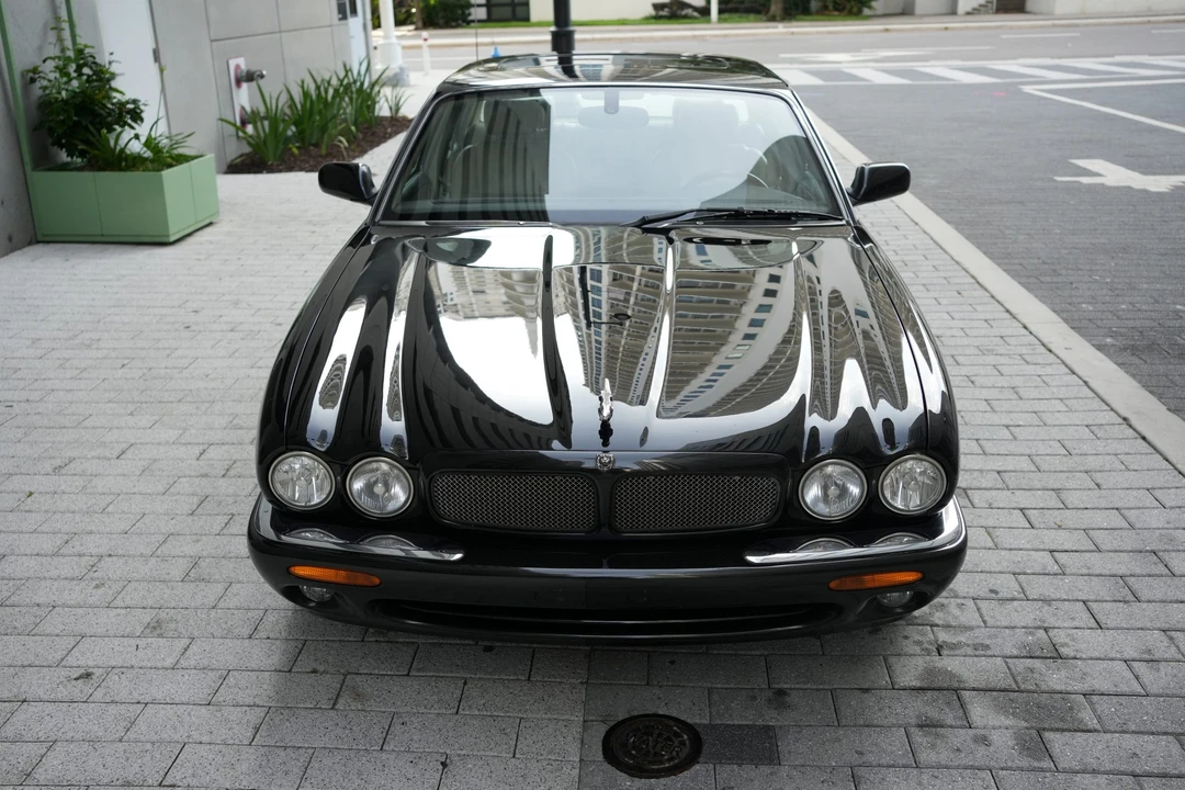 2001 Jaguar X308 XJR - Image 18 of 31
