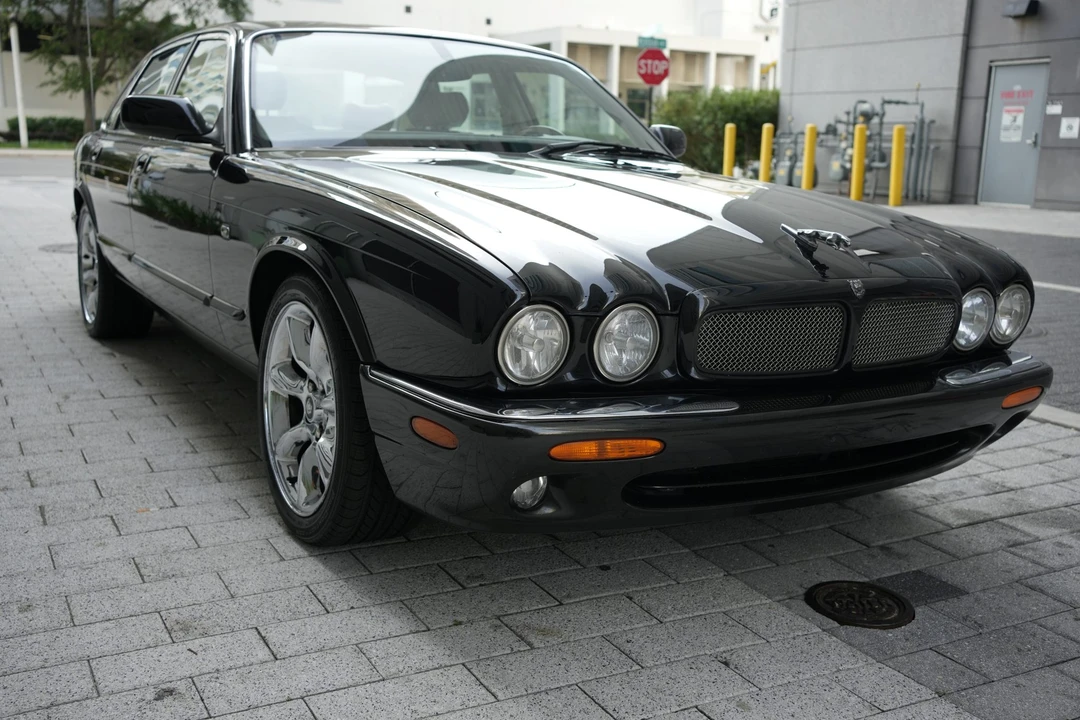 2001 Jaguar X308 XJR - Image 26 of 31