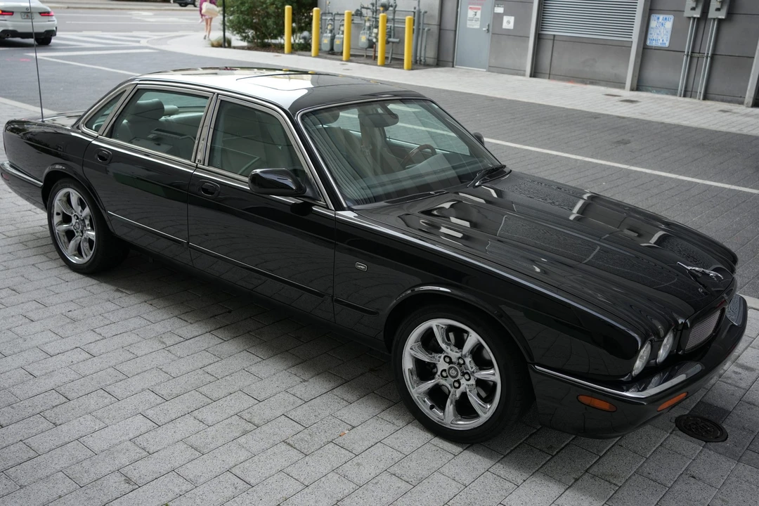 2001 Jaguar X308 XJR - Image 29 of 31