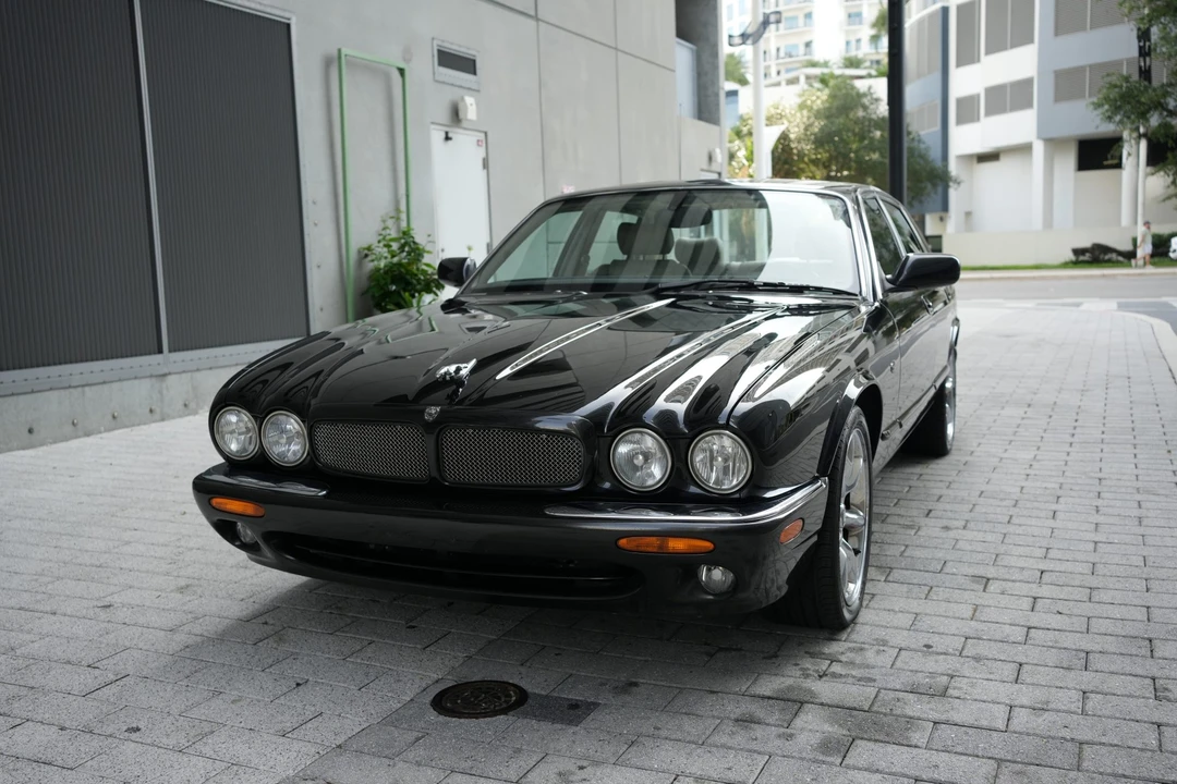 2001 Jaguar X308 XJR - Image 17 of 31