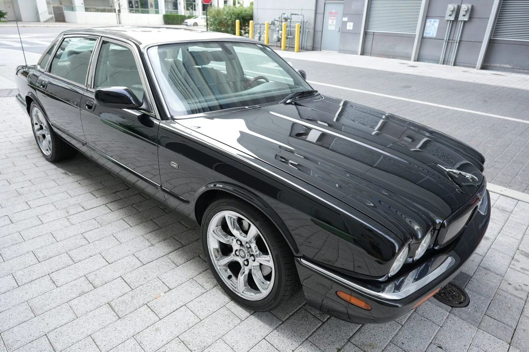 2001 Jaguar X308 XJR - Image 28 of 31