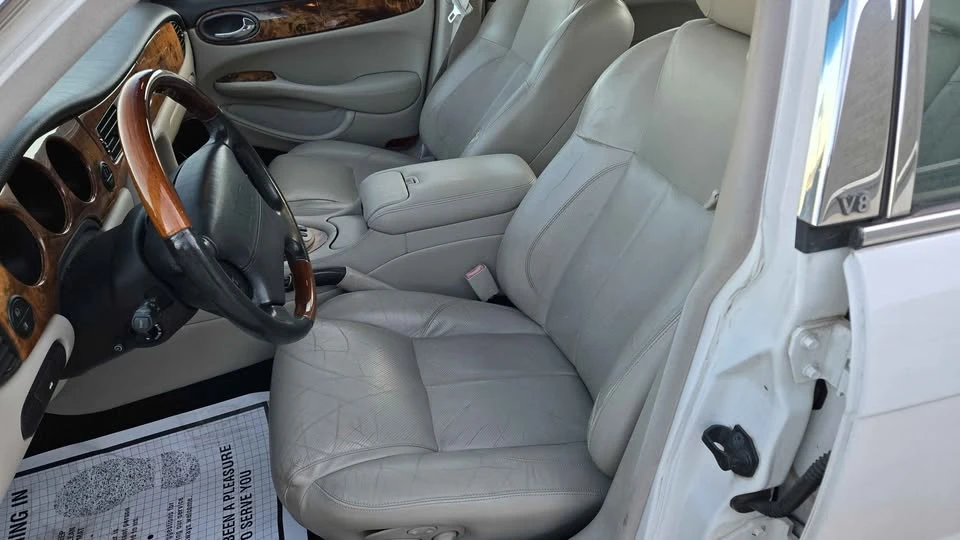 2001 Jaguar X308 XJR - Image 14 of 19