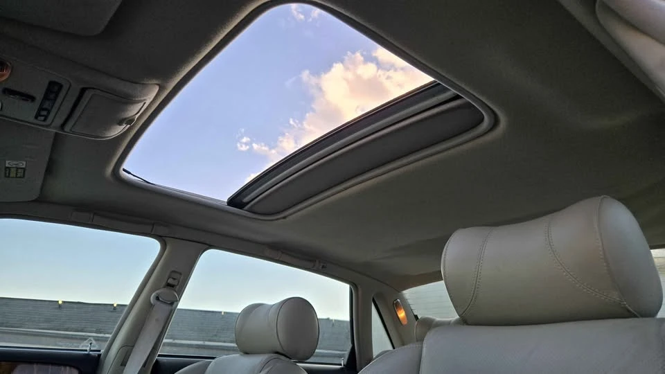 2001 Jaguar X308 XJR - Image 16 of 19