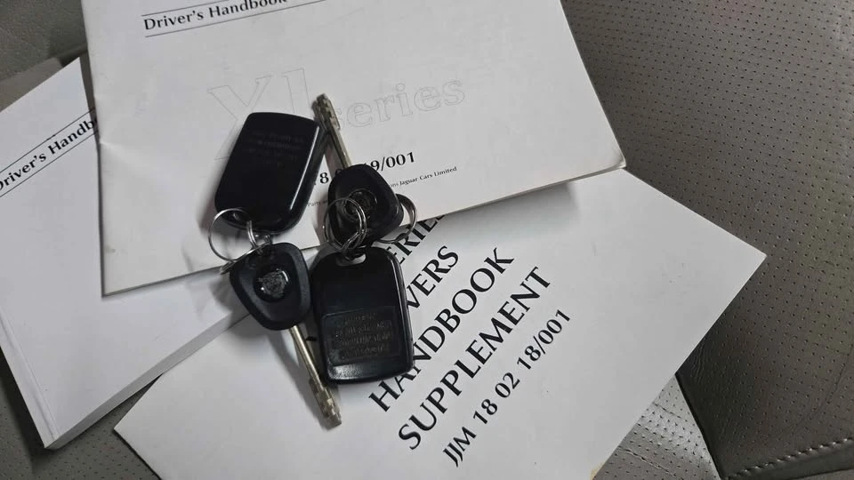 2001 Jaguar X308 XJR - Image 17 of 19