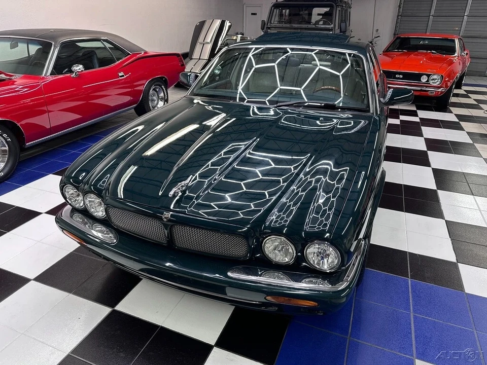 2001 Jaguar X308 XJR - Image 6 of 21
