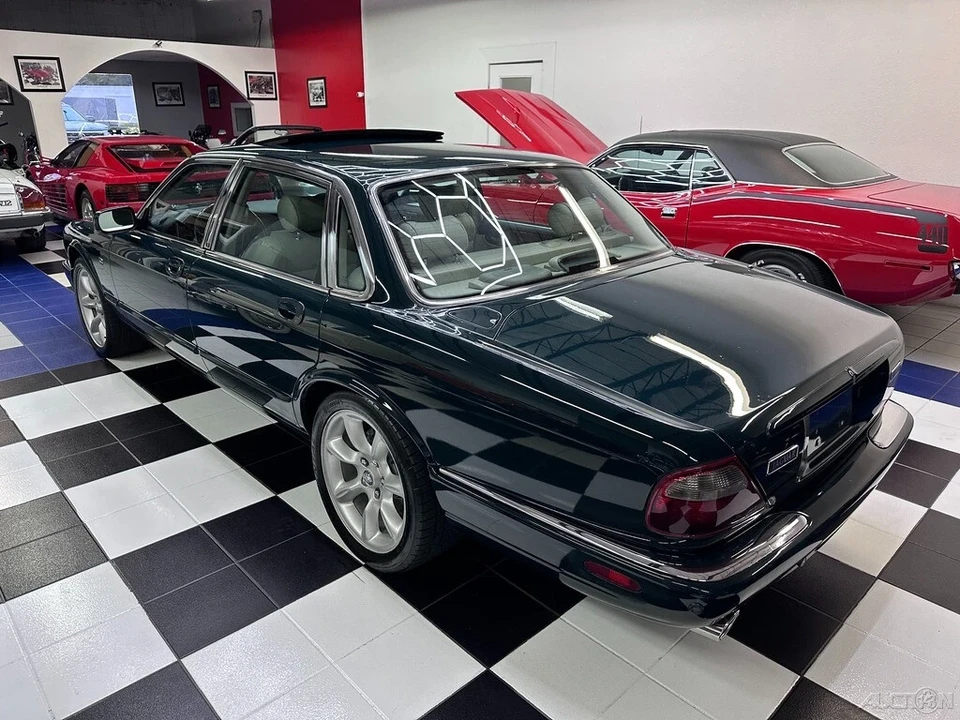 2001 Jaguar X308 XJR - Image 15 of 21