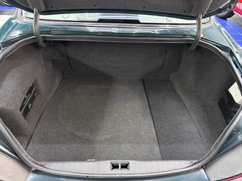 2001 Jaguar X308 XJR - Image 18 of 21
