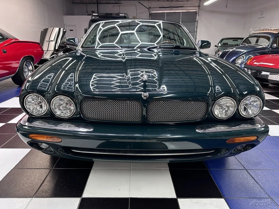 2001 Jaguar X308 XJR - Image 5 of 21