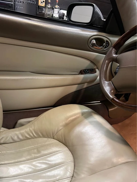 2001 Jaguar X100 XK8 - Image 12 of 16
