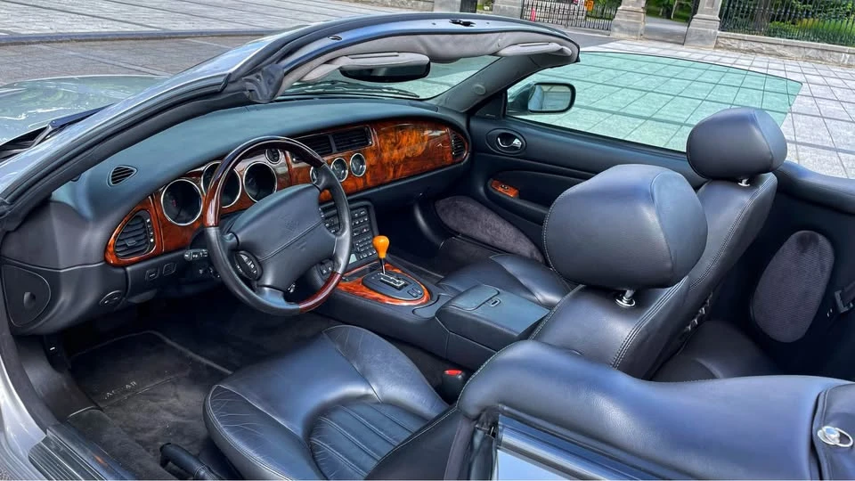 2001 Jaguar X100 XK8 - Image 6 of 14