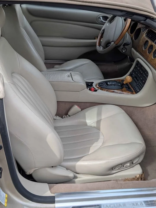 2001 Jaguar X100 XK8 - Image 5 of 7