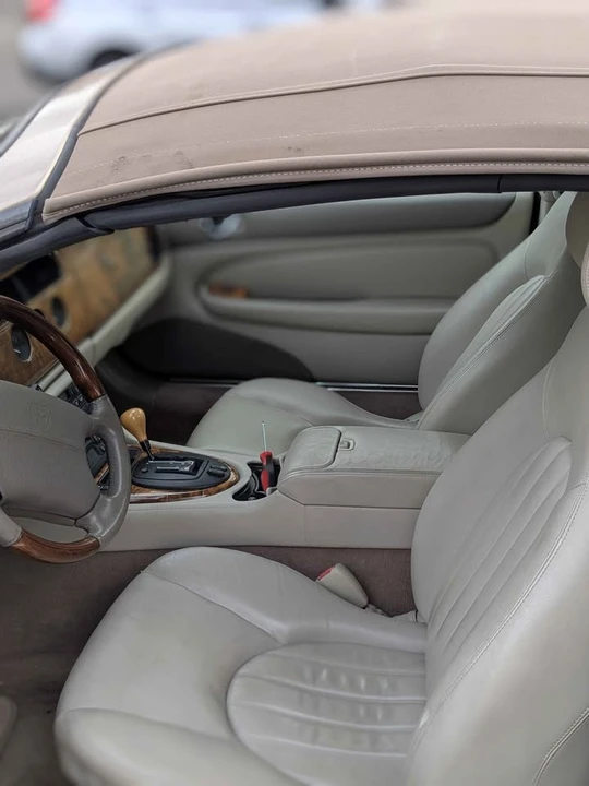 2001 Jaguar X100 XK8 - Image 4 of 7