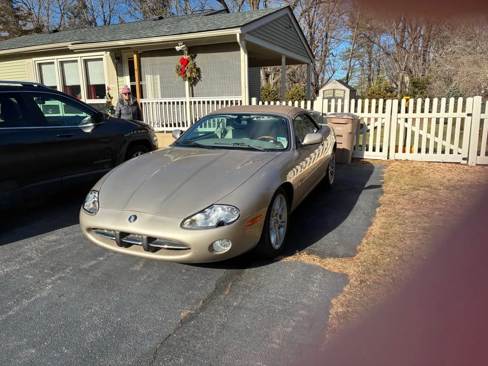 2001 Jaguar X100 XK8 - Image 2 of 6