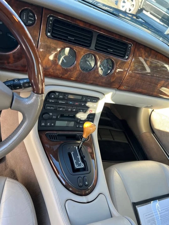 2001 Jaguar X100 XK8 - Image 17 of 20