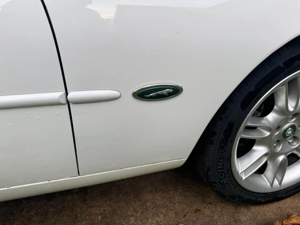 2001 Jaguar X100 XK8 - Image 6 of 19