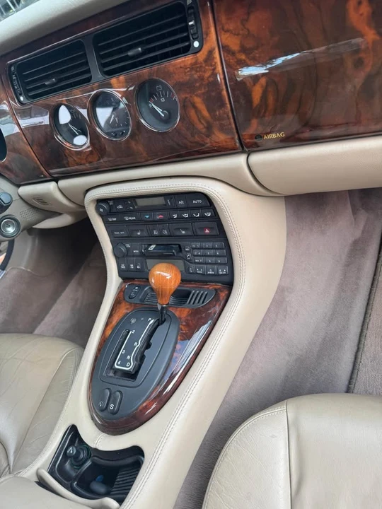 2001 Jaguar X100 XK8 - Image 19 of 19