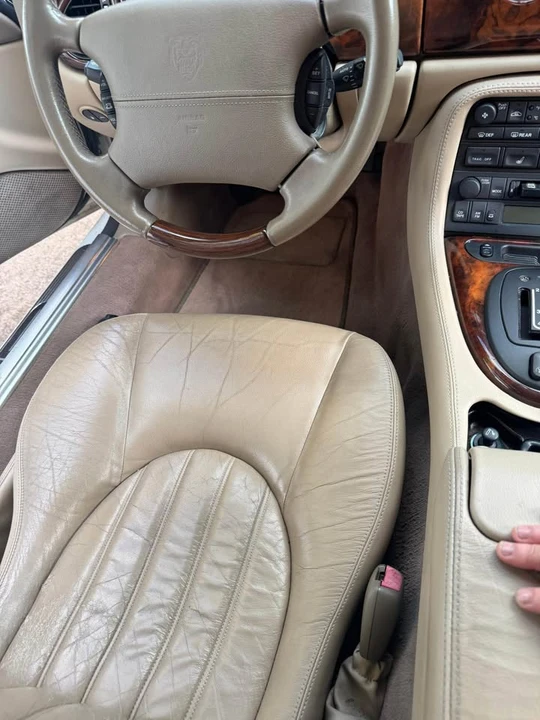 2001 Jaguar X100 XK8 - Image 16 of 19