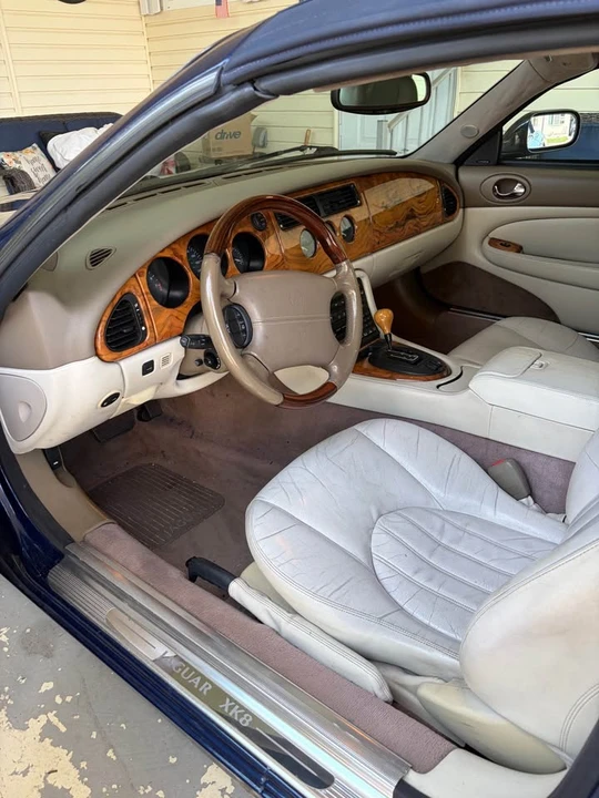 2001 Jaguar X100 XK8 - Image 7 of 9