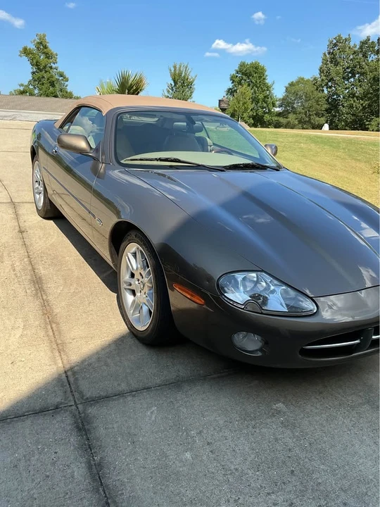 2001 Jaguar X100 XK8 - Image 3 of 6