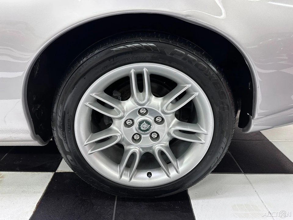 2001 Jaguar X100 XK8 - Image 15 of 21