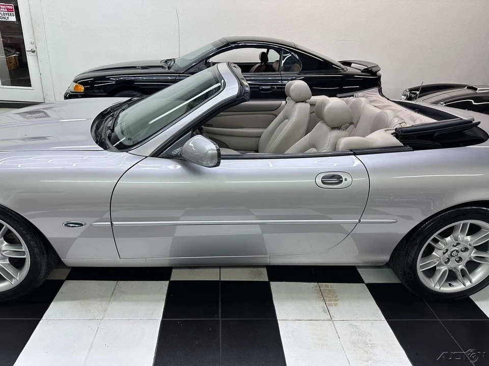 2001 Jaguar X100 XK8 - Image 12 of 21