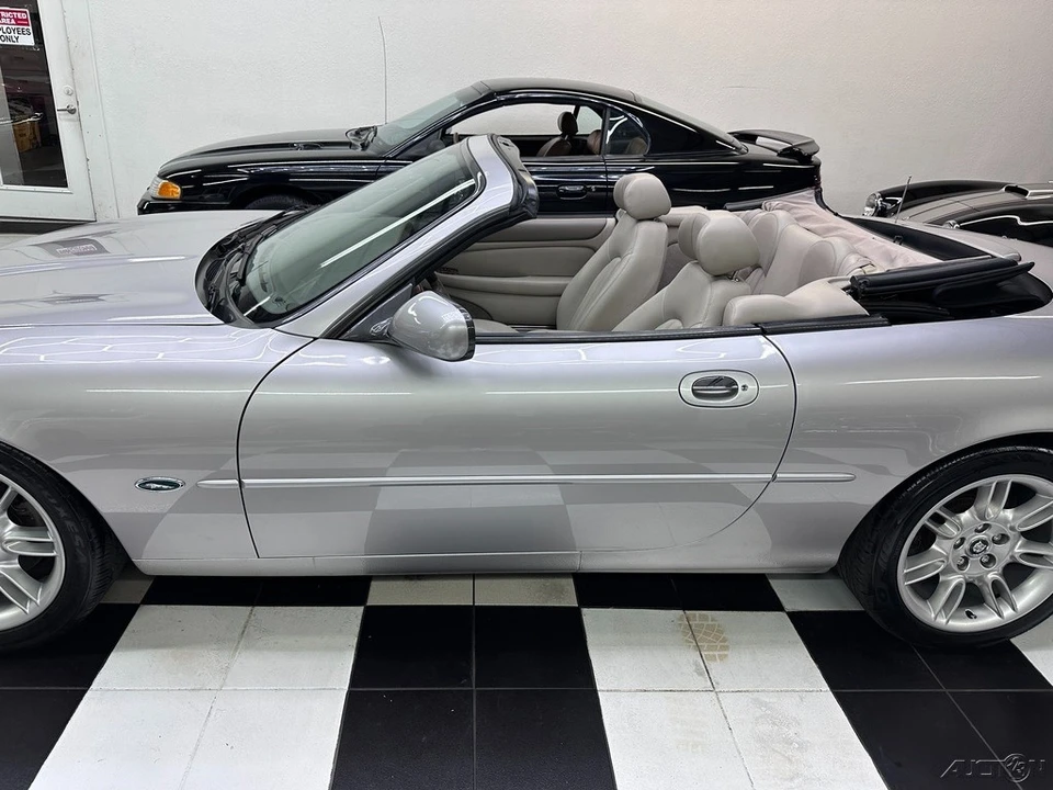 2001 Jaguar X100 XK8 - Image 12 of 21