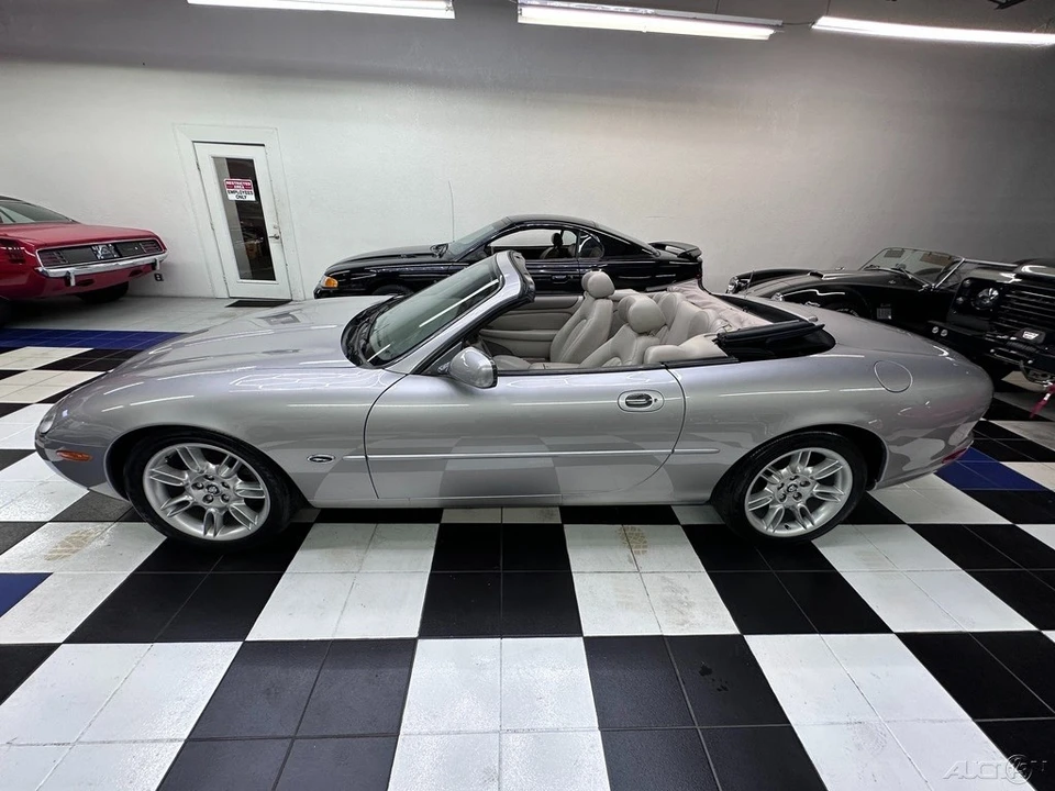 2001 Jaguar X100 XK8 - Image 13 of 21