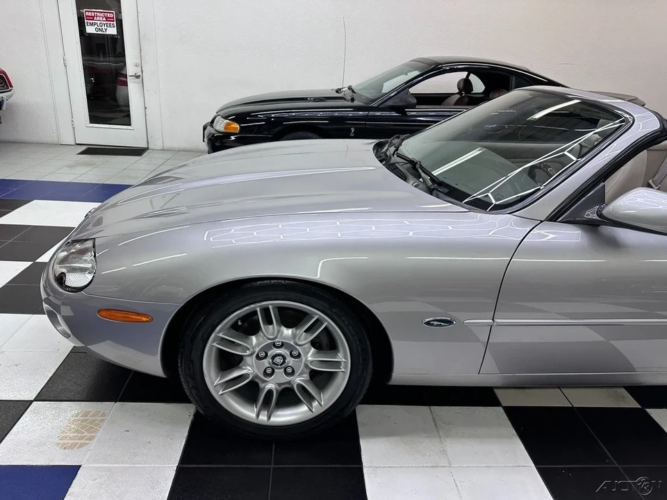2001 Jaguar X100 XK8 - Image 9 of 21