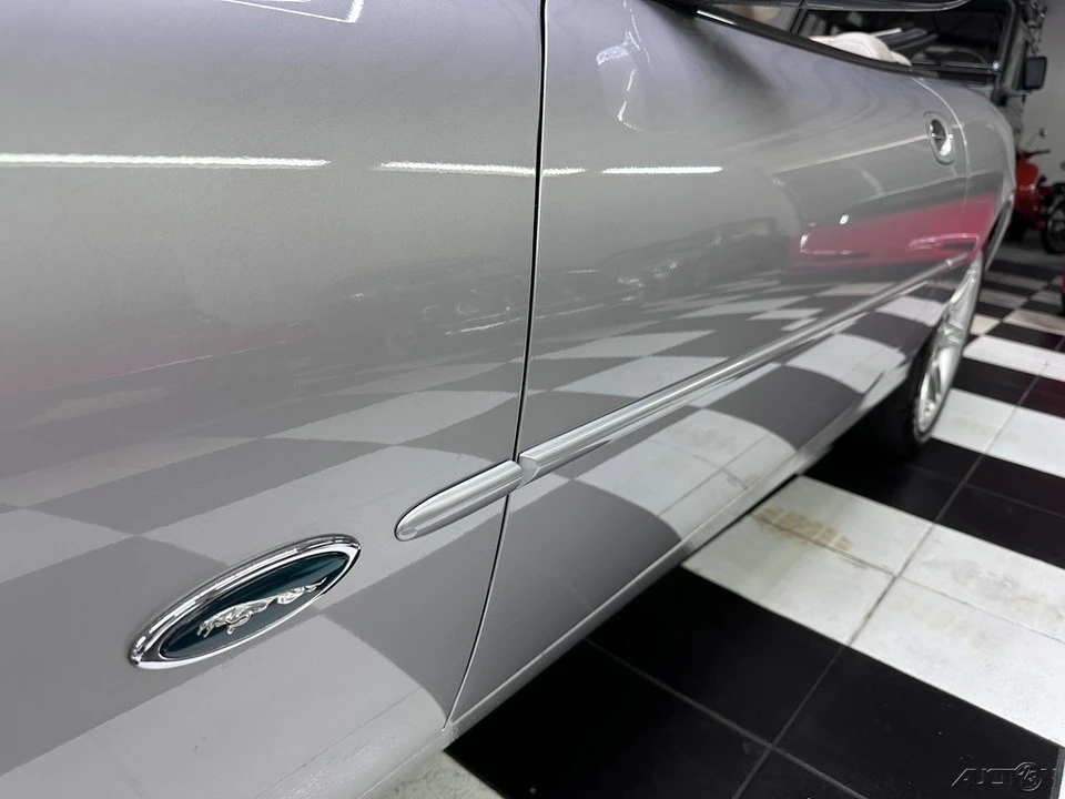 2001 Jaguar X100 XK8 - Image 11 of 21