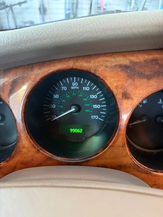 2001 Jaguar X100 XK8 - Image 13 of 13